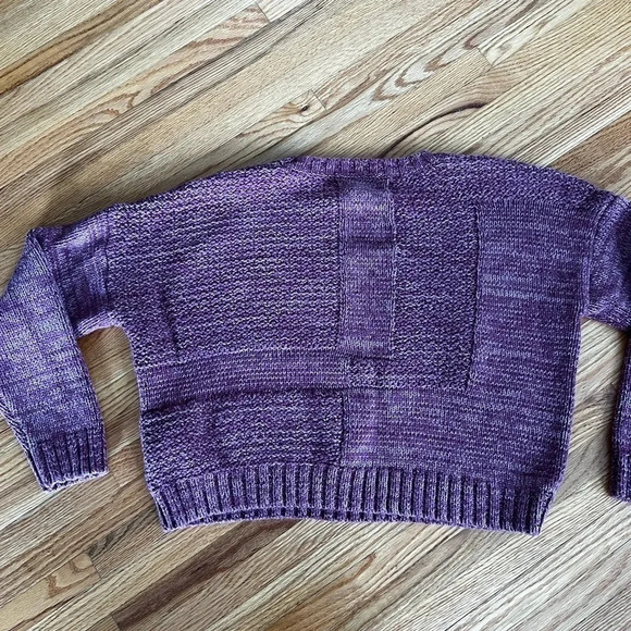 L.A. Hearts Cropped Sweater - Picture 5 of 6